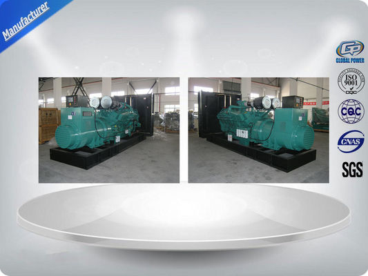 China Schalldichter Cummins-Generator-Satz 800KW, 12 Zylinder-Dieselgeneratoren für Hauptgebrauch fournisseur
